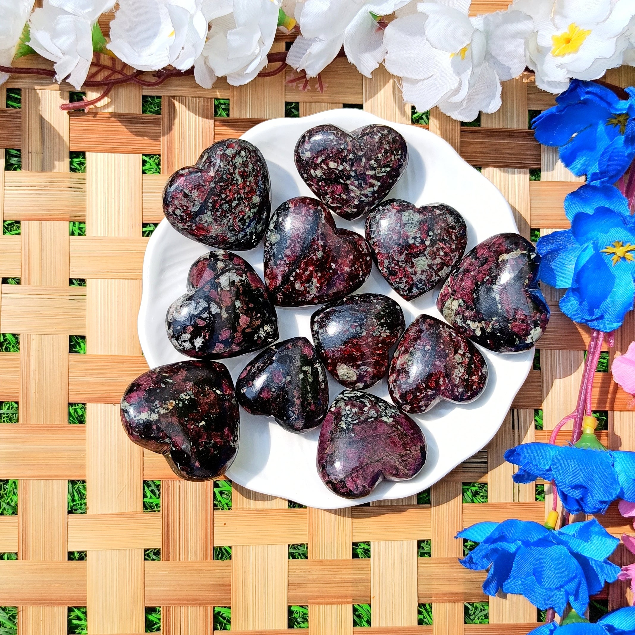 Natural Eudialyte Standy Heart – Emotional Healing Crystal